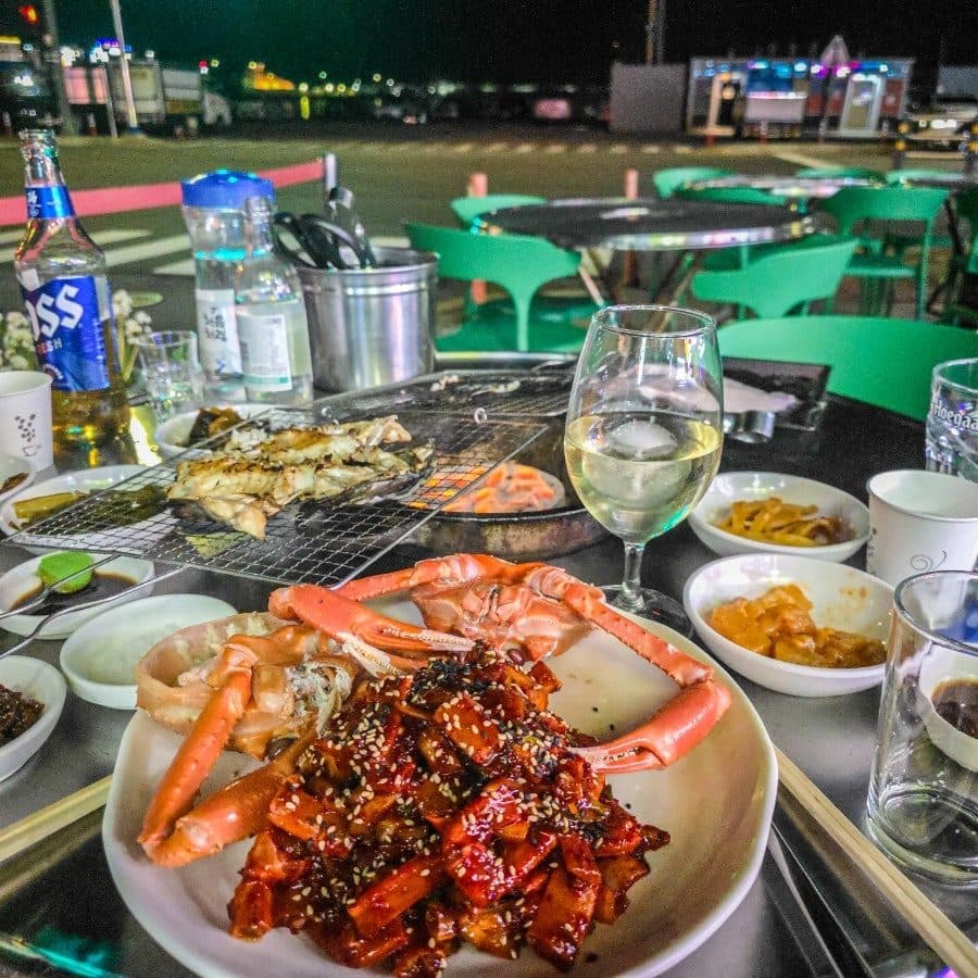 속초 동명항 포차거리 맛집 부두식당 콜키지프리 야장 홍게무침 생선구이
