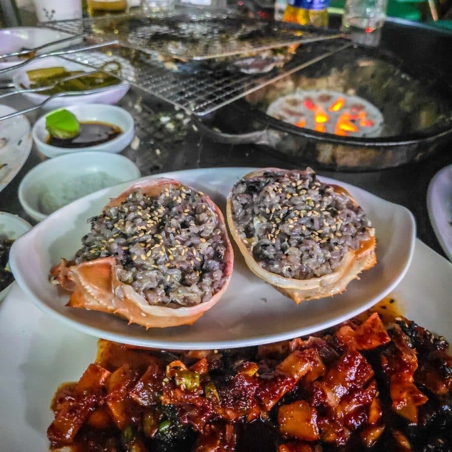 속초 동명항 포차거리 맛집 부두식당 콜키지프리 야장 홍게무침 생선구이 사진 4